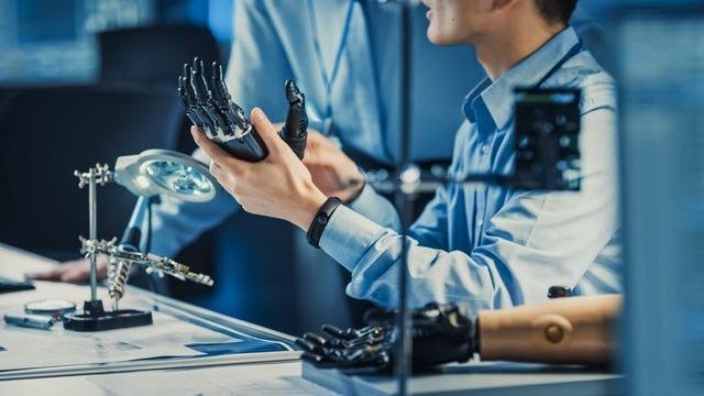 Yapay Zeka Uzmanı Maaşları ve Kariyer Yol Haritası 2026