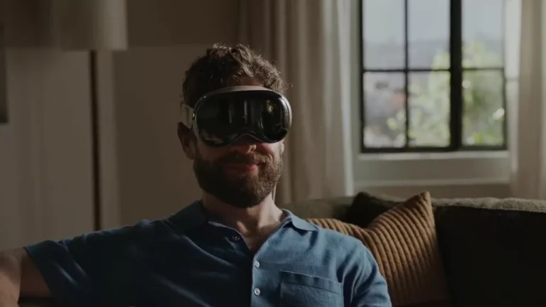 Apple Vision Pro İçin Resmi YouTube Uygulaması ve 8K Desteği Başladı