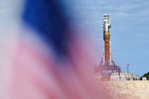 Artemis 2 Ertelendi: SLS’de Yaşanan Hidrojen Sızıntıları ve Fırlatma Penceresinin Yeni Hedefi