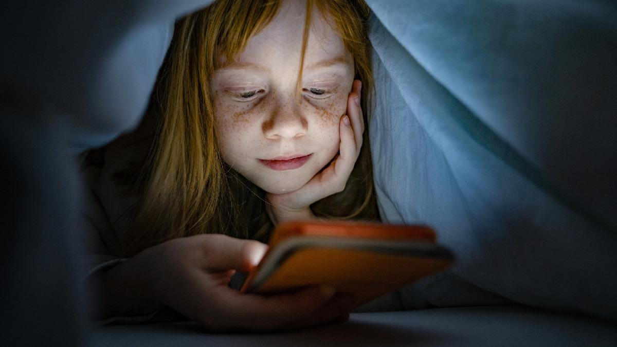 Dijital Dünyada Çocukların Güçlendirilmesini Hedefleyen Eylem Planı ve Uygulama Yol Haritası