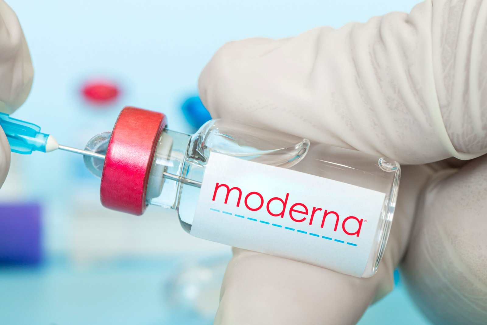 FDA’nın Moderna mRNA-1010 Grip Aşısı İçin Ruhsat Başvurusunu İncelemesini Geciktirmesi: Tasarım ve Karşılaştırıcı Standartlar Üzerine Tartışmalar