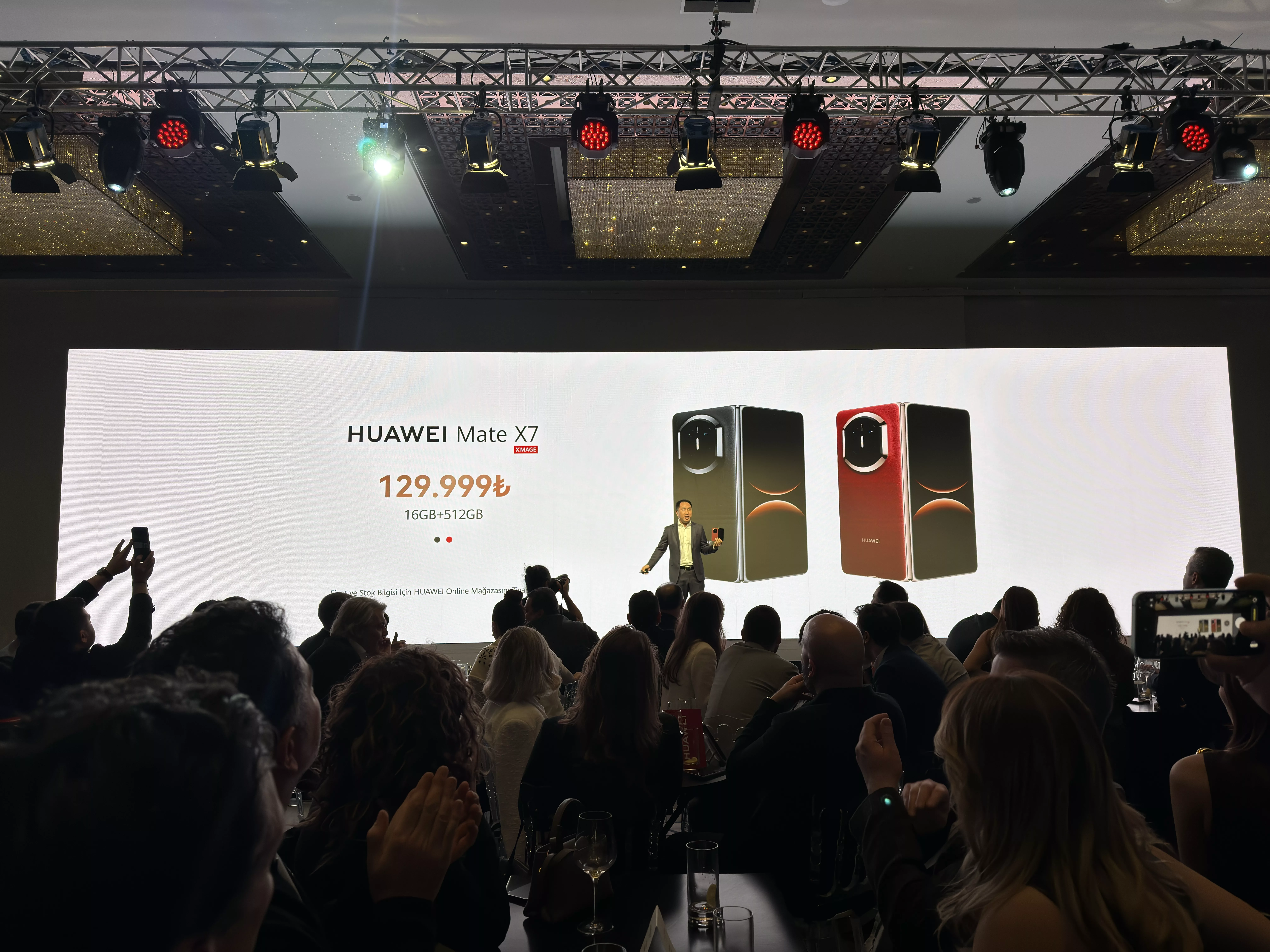 Huawei Türkiye'de Yenilikçi Teknolojiler Gecesiyle Yeni Ekosistem Ürünlerini Tanıttı