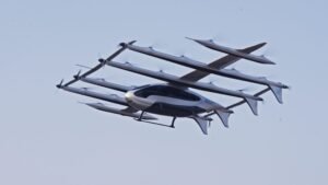 Matrix eVTOL: AutoFlight’in 5.700 kg Kapasiteli Tam Uçuş Deneyimi ve Lift-and-Cruise Tasarımı