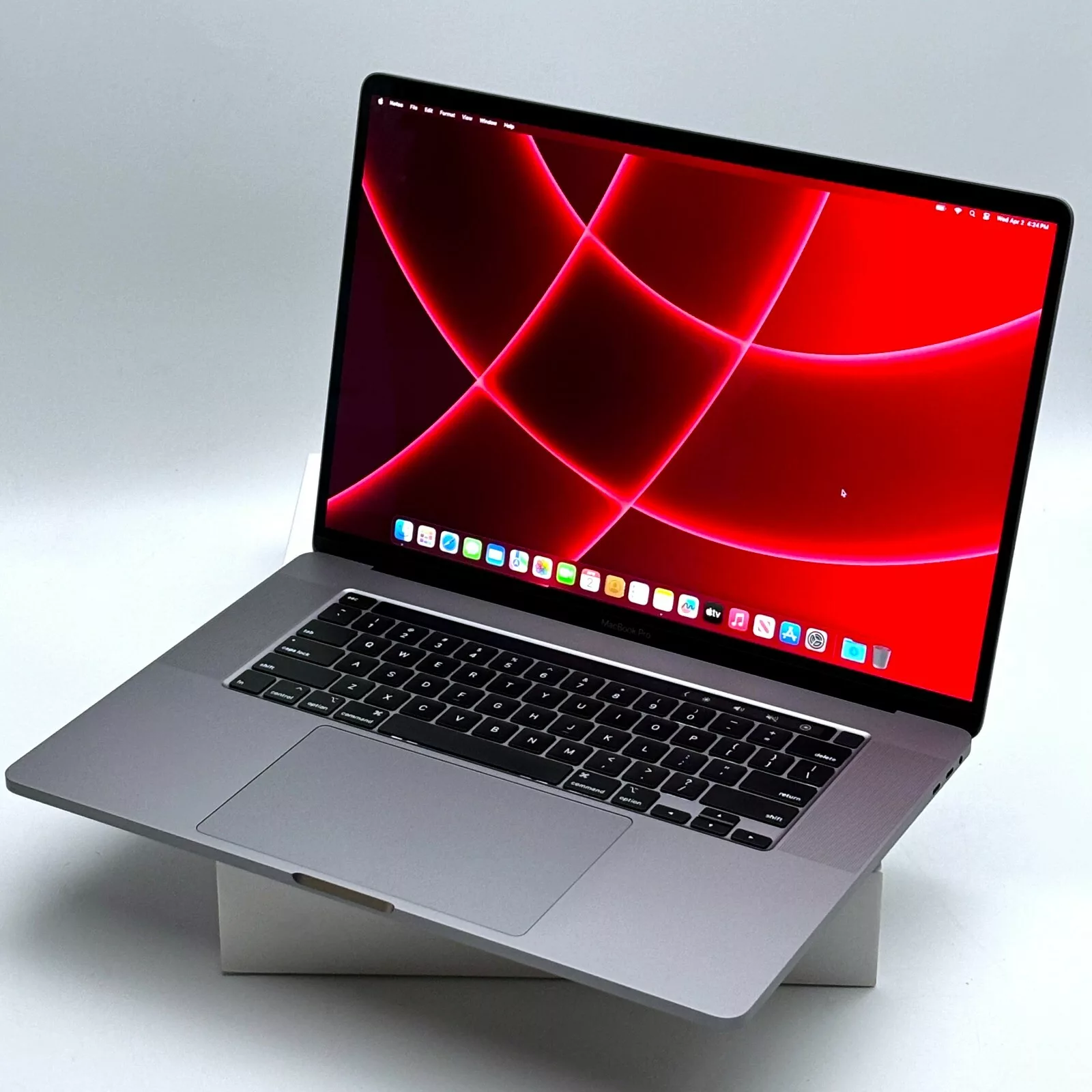 Sharp-Foxconn Anlaşması Gerginliği ve Apple’ın OLED Yolculuğu