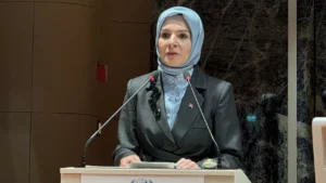 Türkiye’de Çocuk Güvenliği İçin Yeni Dijital Düzenlemeler: 15 Yaş ve İçerik Yaş Derecelendirmesi