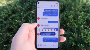 Google Mesajlar’da Akıllı Yanıtlar İçin Yeni Taslak Modu ve Güvenlik Geliştirmesi