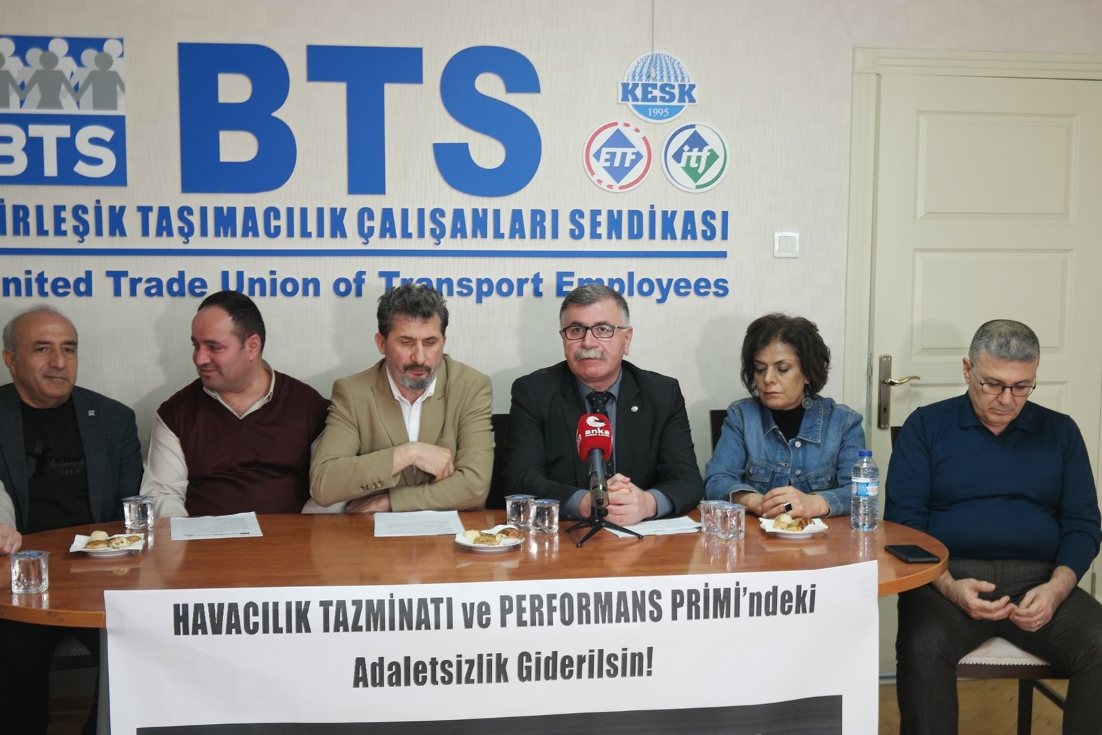 Havacılık Tazminatı ve Performans Primi İçin DHMİ Çalışanları Şimdiden Hazır mı? 18 Şubat İçin Gün Davetiyesi