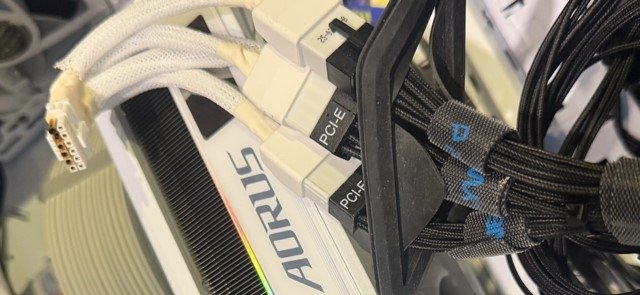 RTX 5090 ve 12V-2x6 Güç Adaptörü: Erime Olaylarında Yeni Bir Vakıa ve Sınırlı Koruma İddiası