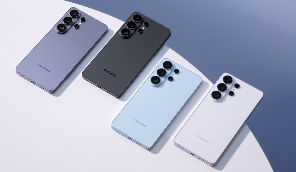 Samsung Galaxy S26 Ultra: Titanyumdan Alüminyuma Geçişin Ardındaki Carta ve Tasarım Felsefesi