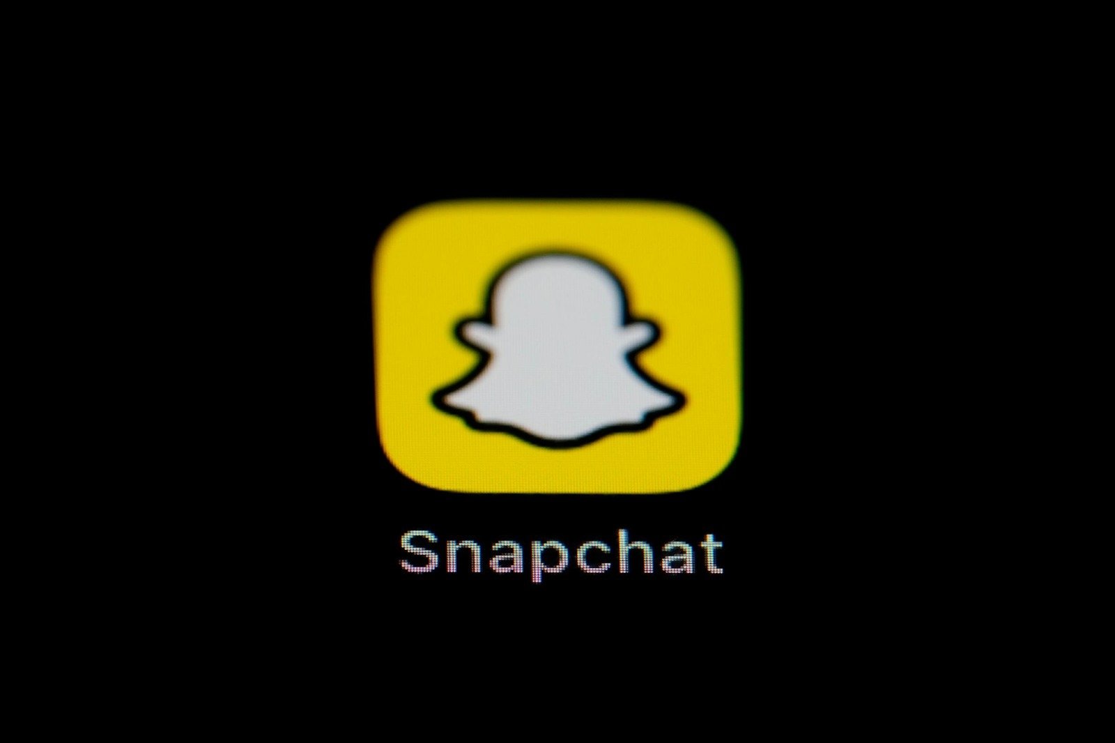 Snapchat Abonelik Sistemi: İçerik Üreticileri İçin Esnek Gelir Modeli