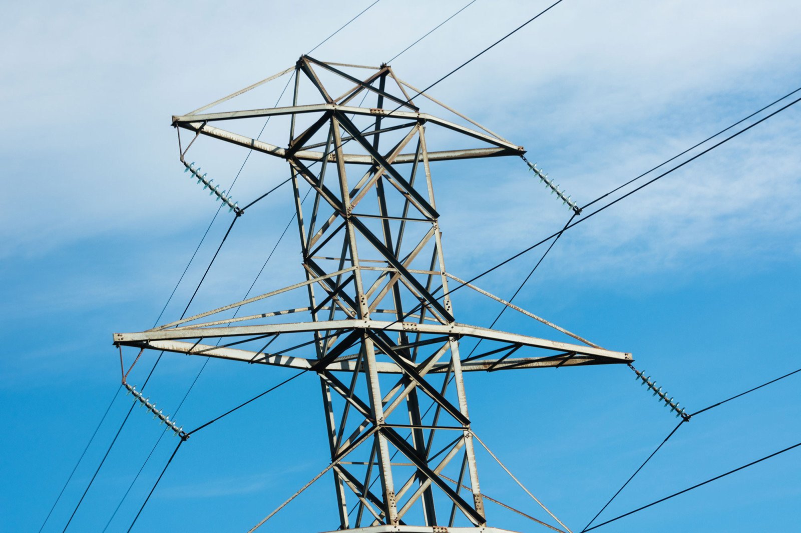 Titreşim Sönümleyicileri: Enerji Hattının Sessiz Kahramanları