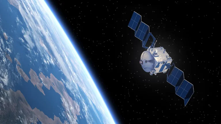 Uzay Temelli Yapay Zeka Veri Merkezleri: Yörünge Savaşında Enerji, Güvenlik ve Uygulanabilirlik Endişeleri