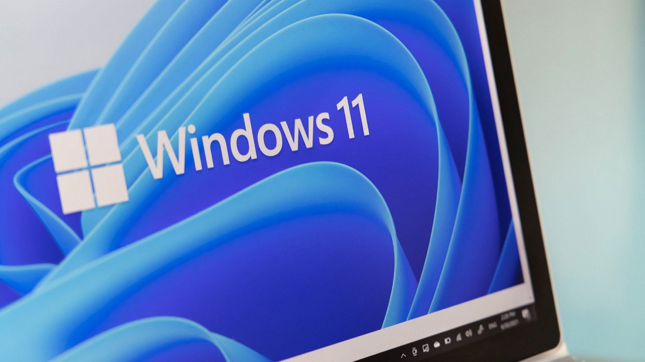 Windows 11’de Görev Çubuğu Esnekliği: Ekranın Altından Kaldırılan Sınırlamayı Aşan Yenilikler