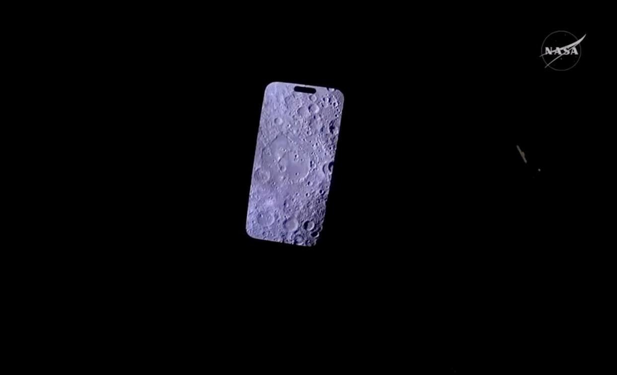 Artemis II Görevinde Ay’ın Uzak Yüzünün Parlak Bir Görünümü: Wiseman’ın iPhone 17 Pro ile Çektiği Kareler
