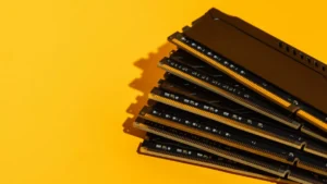 Google TurboQuant Etkisiyle DDR5 Fiyatlarında Sürpriz Düşüş: Piyasa Dinamikleri ve Tedarik Zinciri