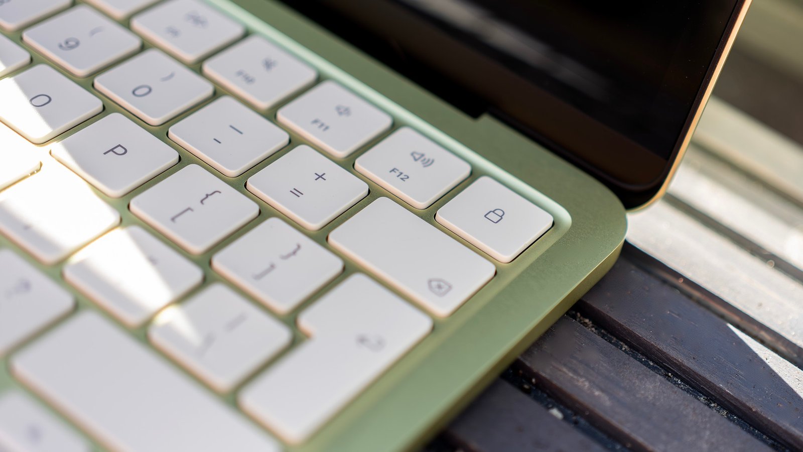 MacBook Neo: Uygun Fiyatlı Dizüstü Bilgisayarın Beklenmedik Büyüyen Taleplere Yanıtı
