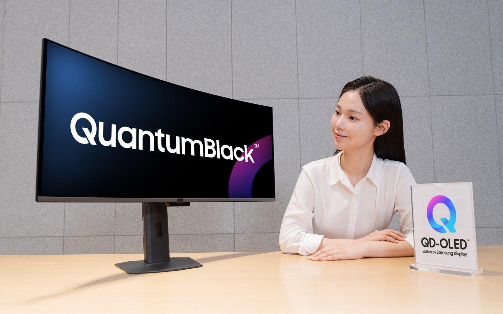 QuantumBlack Kaplama ile QD-OLED’lerde Siyah ve Yansıma Sorunlarına Çözüm