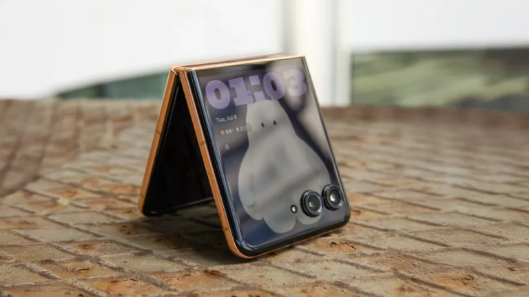 Razr 70 Plus: Küresel Lansmana Hazırlanan Yeni Katlanabilir Rötuşu