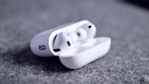 Sessiz Konuşma Teknolojisiyle AirPods Pro 3’te Devrim: IR Kameralar ve Mikro Hareket Analiziyle Yeni Nesil Sesli Etkileşim