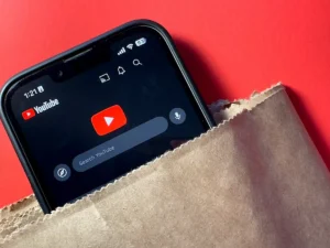 YouTube Ana Sayfasında Yapay Zeka Özetleri mi? Başlıklar Kaldırılıyor