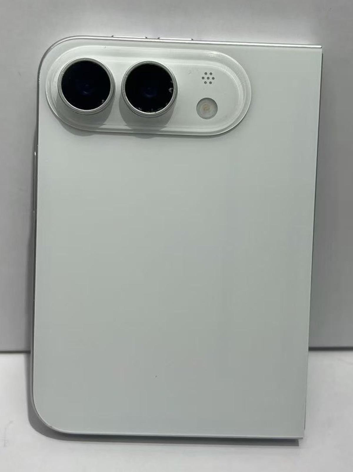 iPhone Ultra: Katlanabilir Tasarım ve Yeni Nesil Özelliklerle 2026 Lansmanı